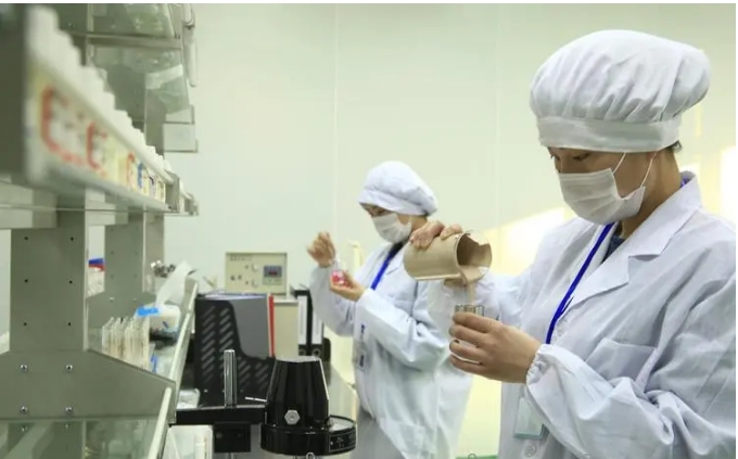 The application of PVP in cosmetics and care products